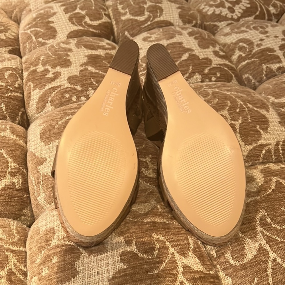 Charles David Tan Wedges - Picture 3 of 3